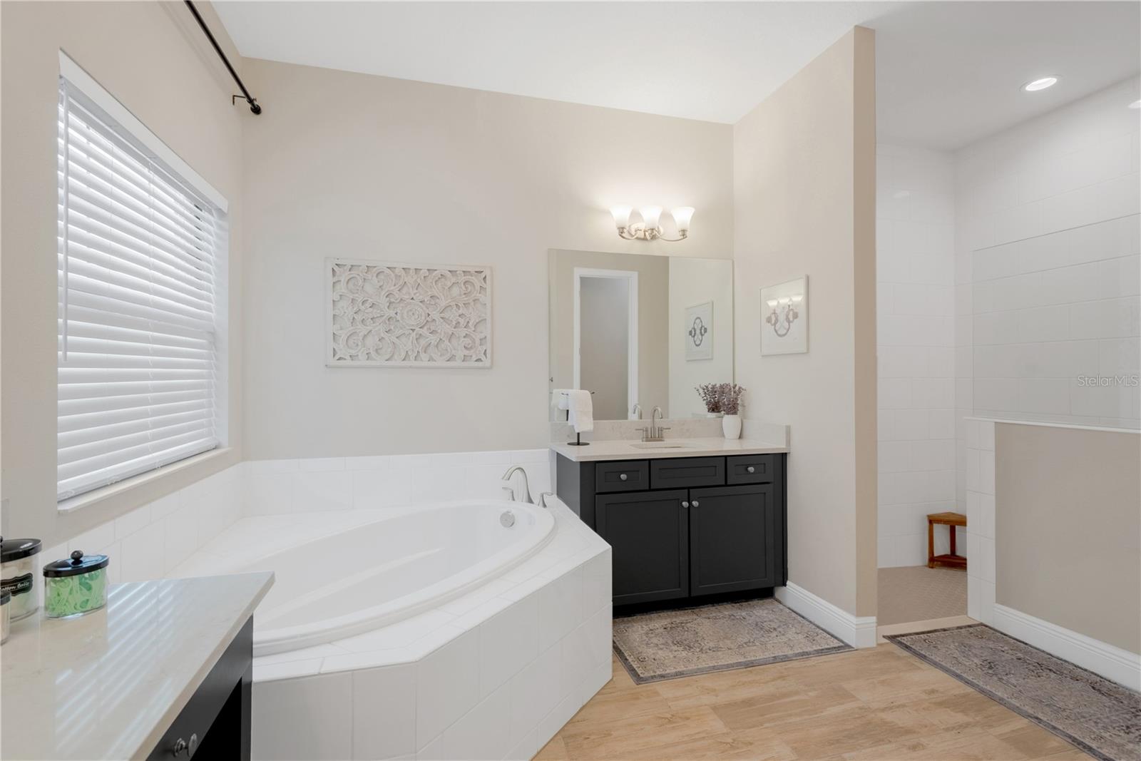 RIDGEWOOD ESTATES - Residential