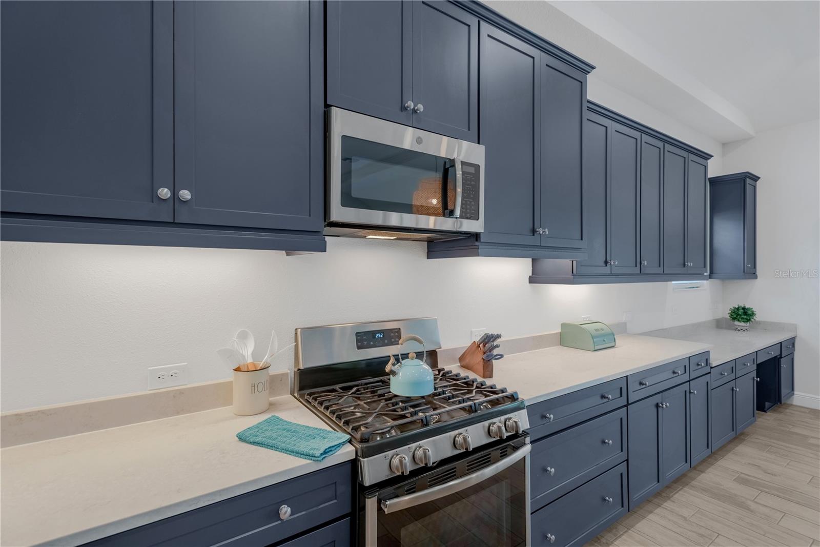 RIDGEWOOD ESTATES - Residential