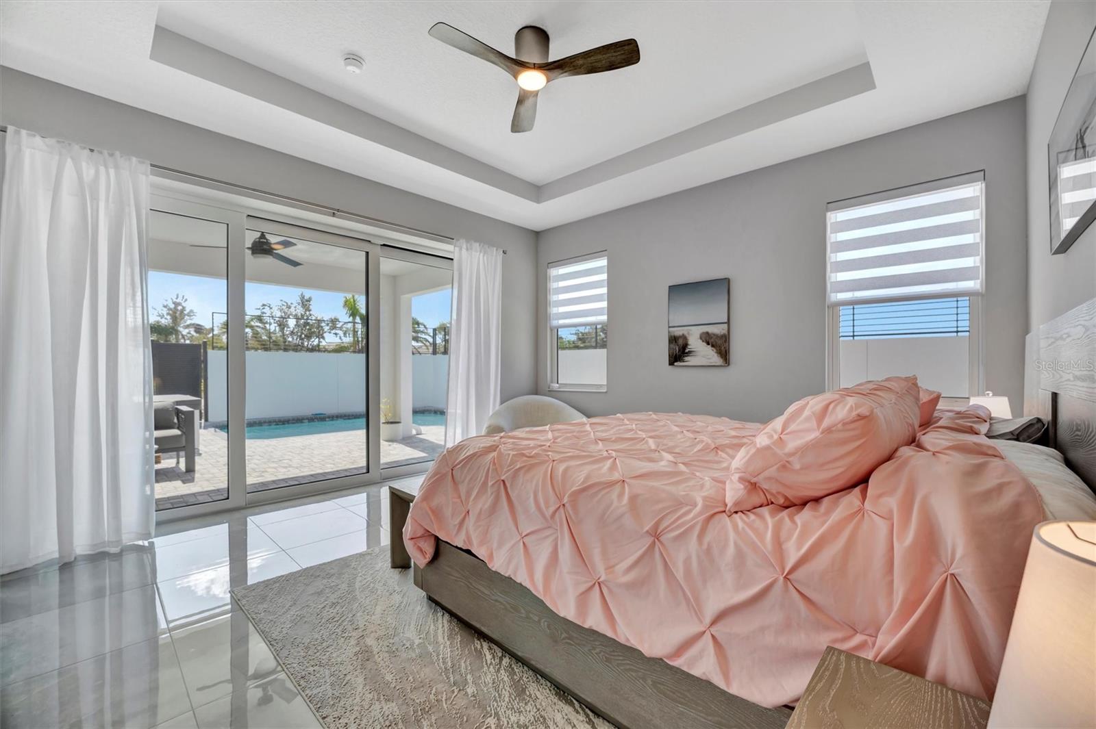 AQUA LAGOON TWNHMS - Residential