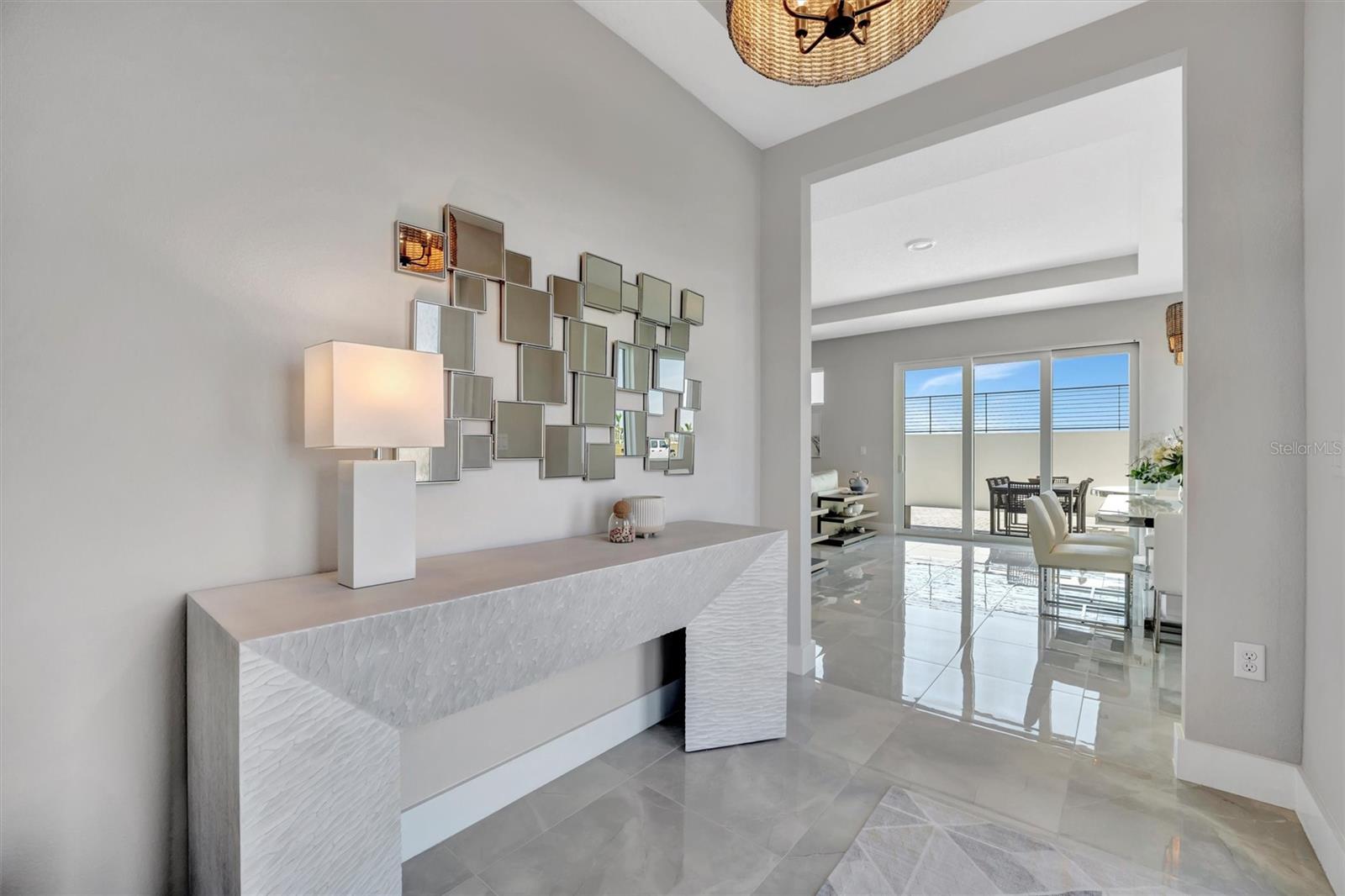 AQUA LAGOON TWNHMS - Residential