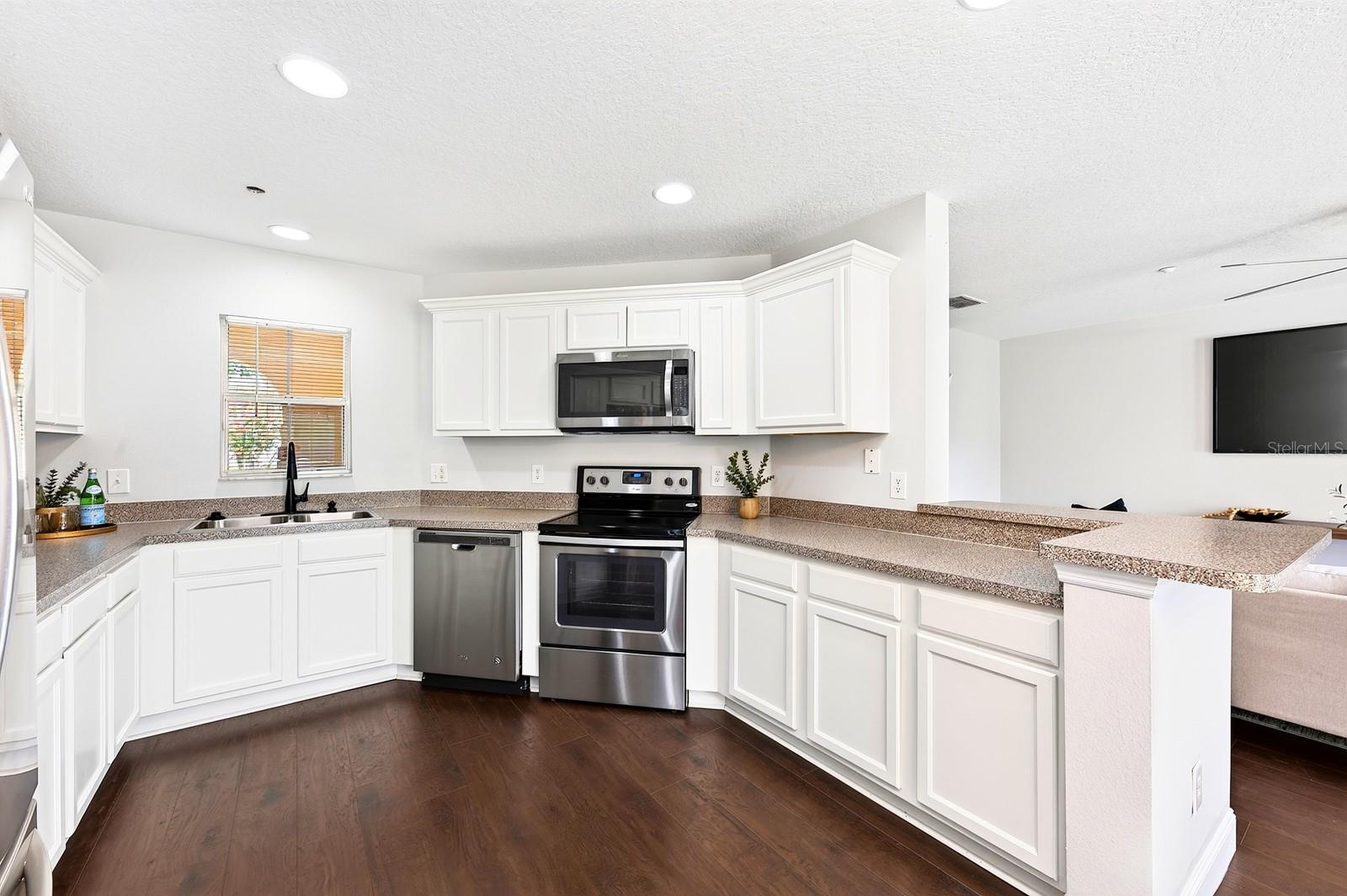 13765 GOLDEN RUSSET DRIVE