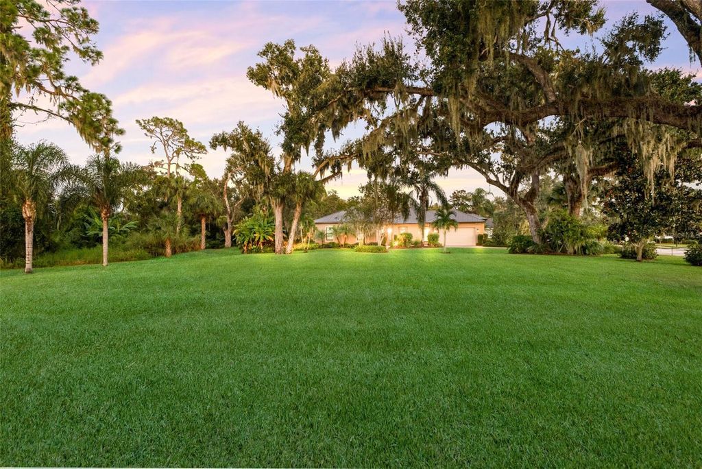 Photo of 3833 155th Avenue E, Parrish, FL 34219 (MLS # A4667765)