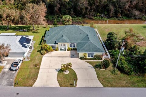 A home in PUNTA GORDA