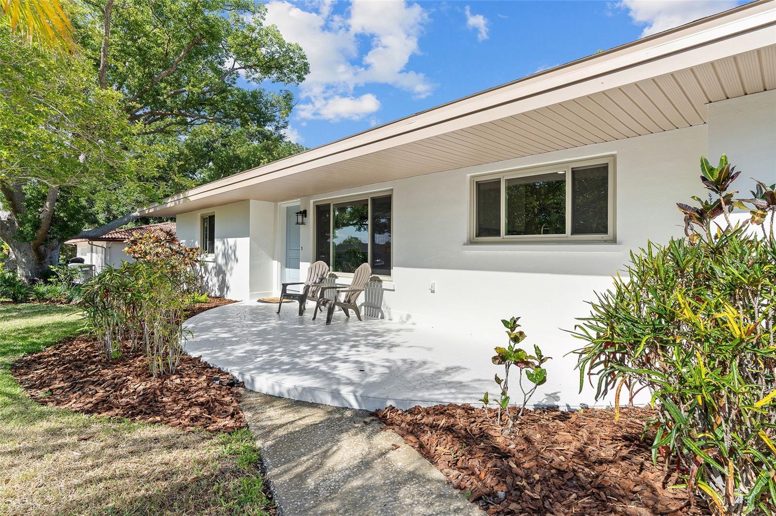 1100 CANTERBURY ROAD