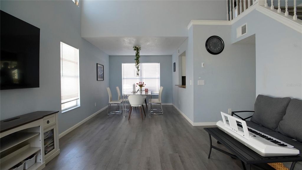 Photo of 9868 Aloma Bend Ln, Oviedo, FL 32765 (MLS # O6378140)