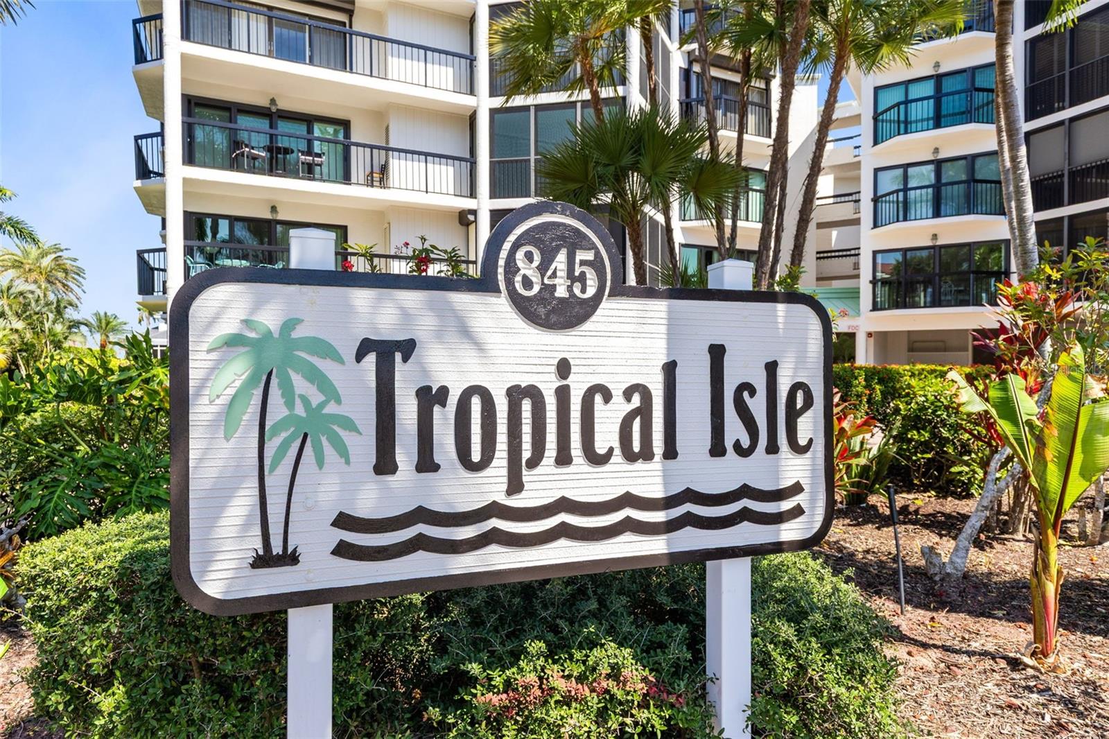 845 COLLIER COURT 306