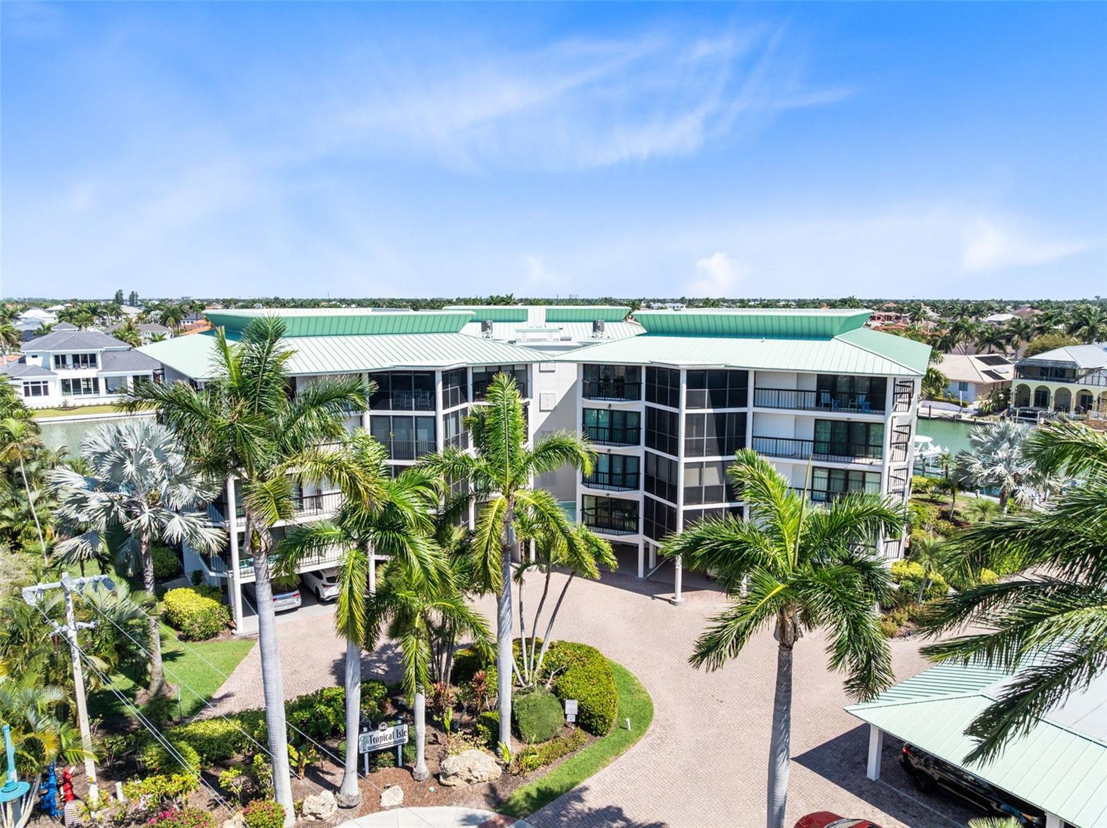 845 COLLIER COURT 306