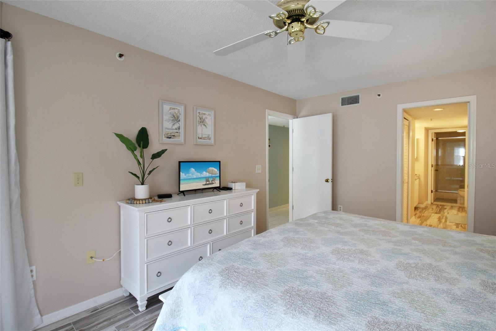 GULF & BAY CLUB BAYSIDE - Residential Lease
