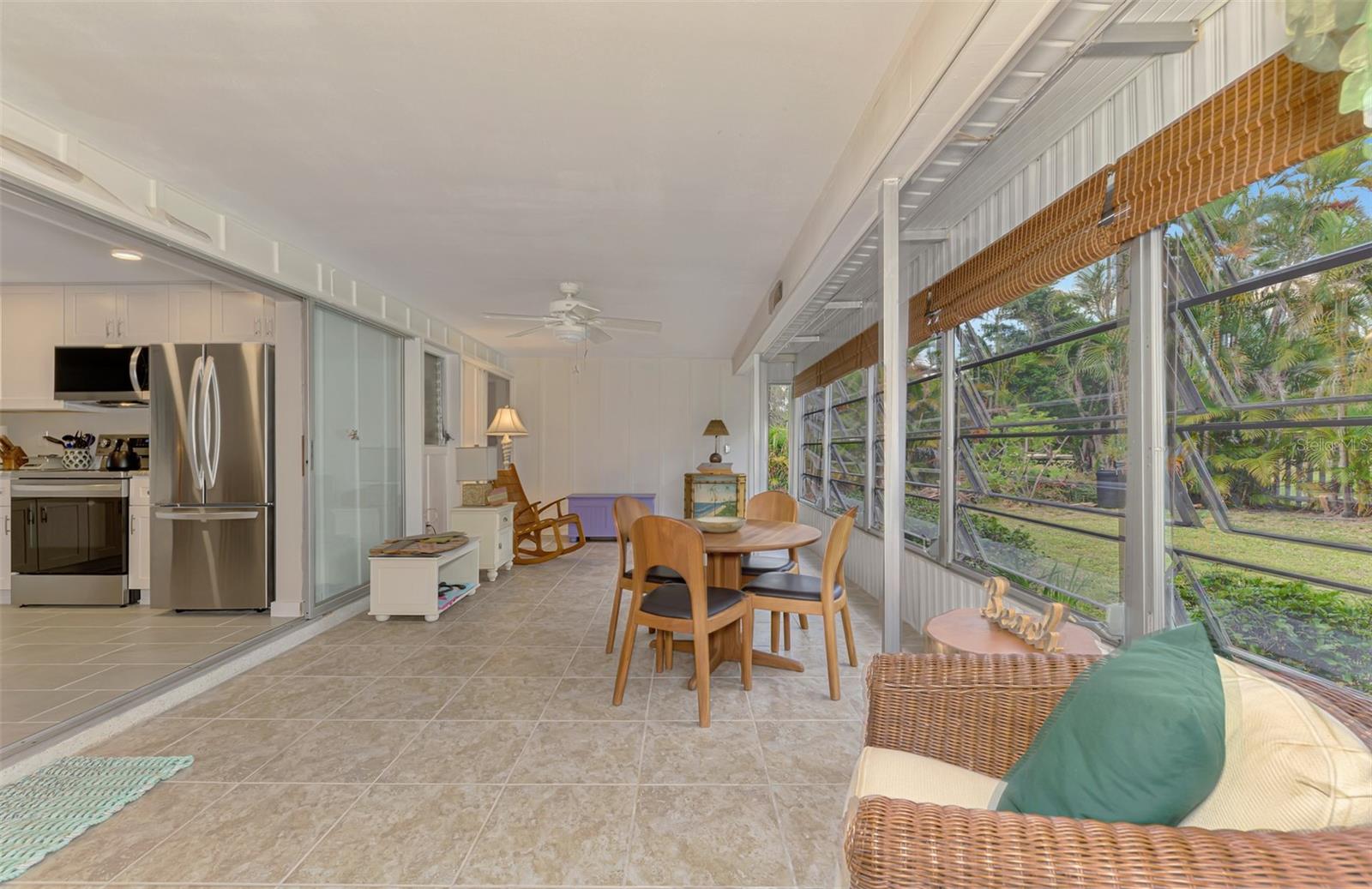 LYONS BAY - Residential