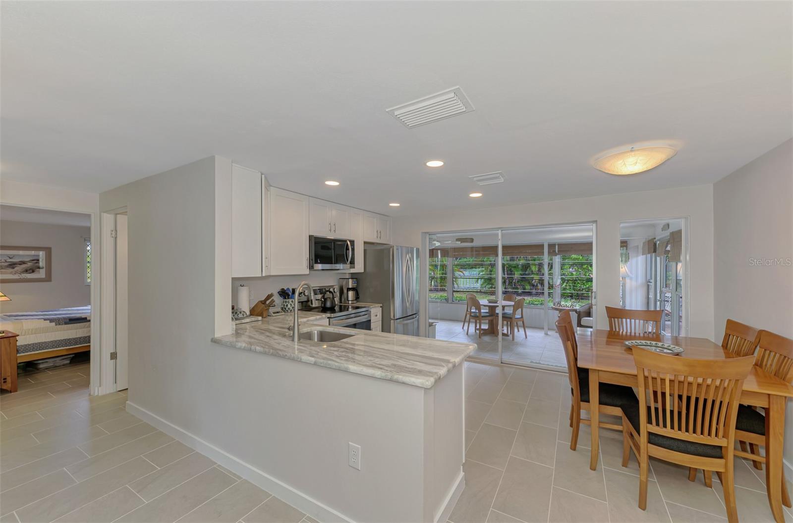 LYONS BAY - Residential