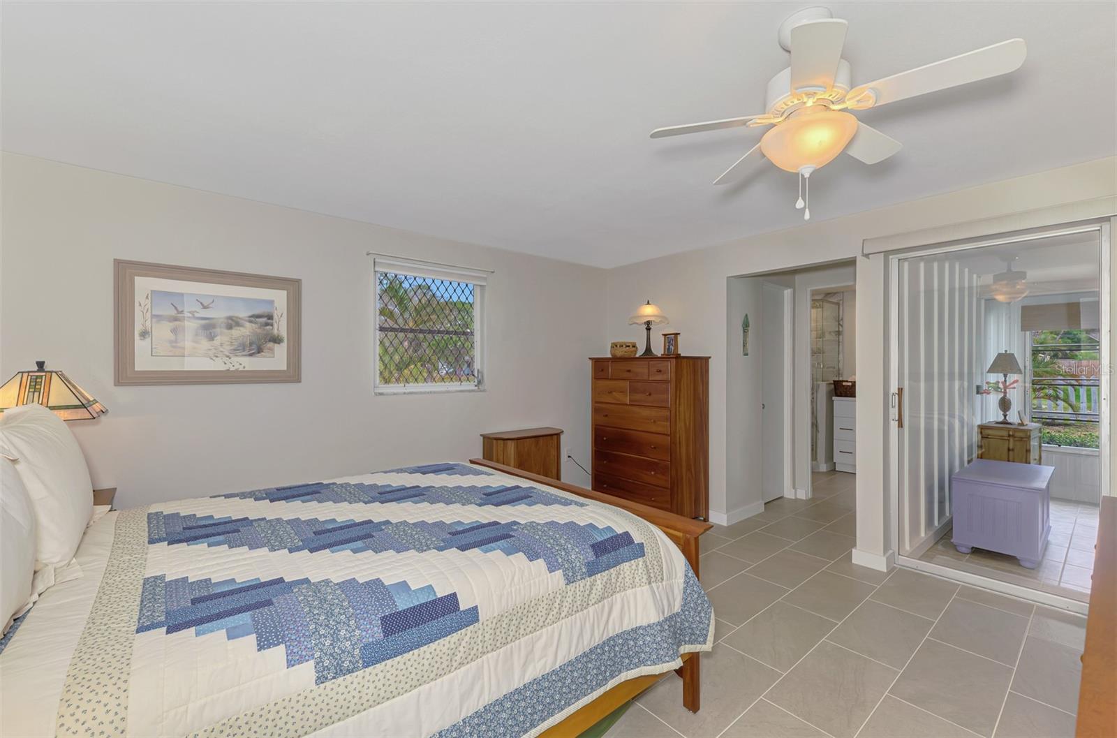 LYONS BAY - Residential