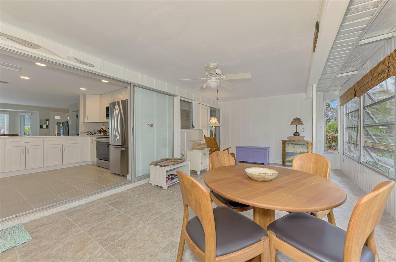 LYONS BAY - Residential