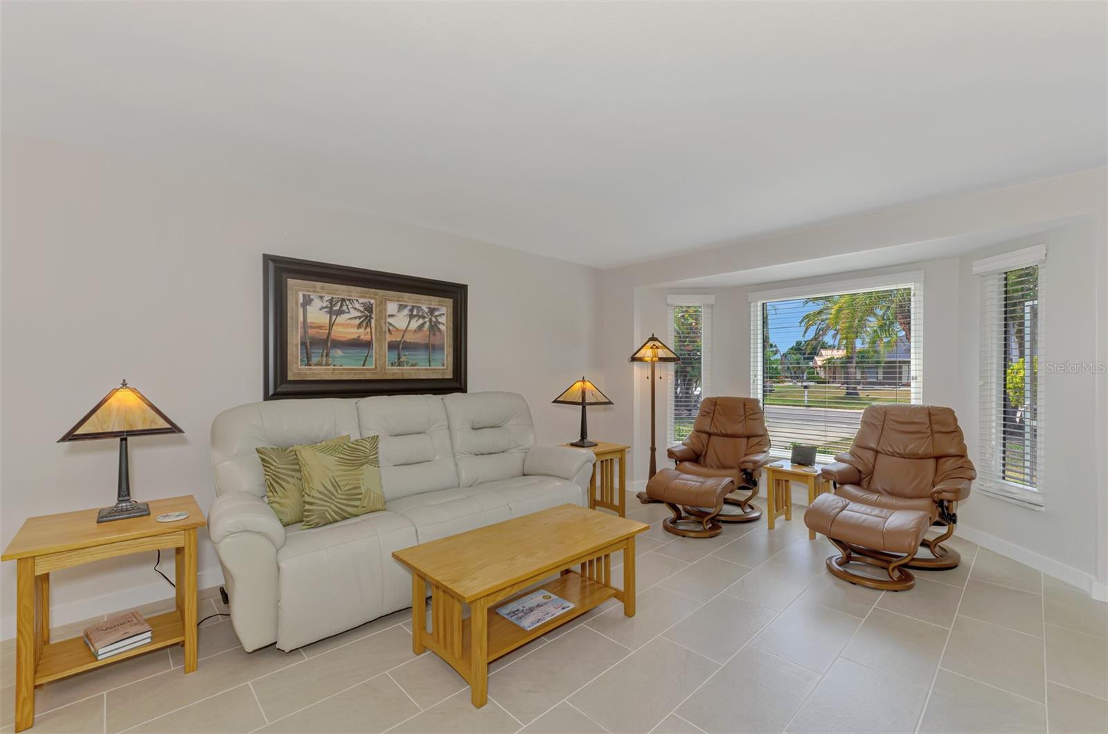 LYONS BAY - Residential