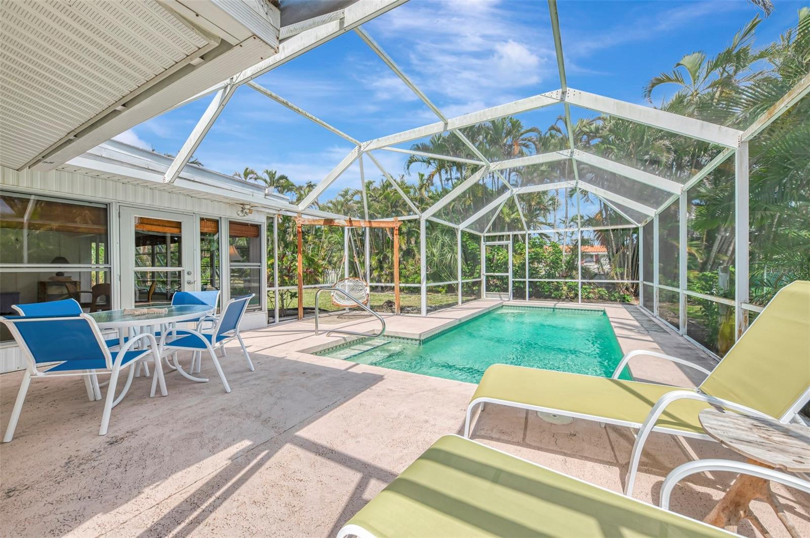 LYONS BAY - Residential