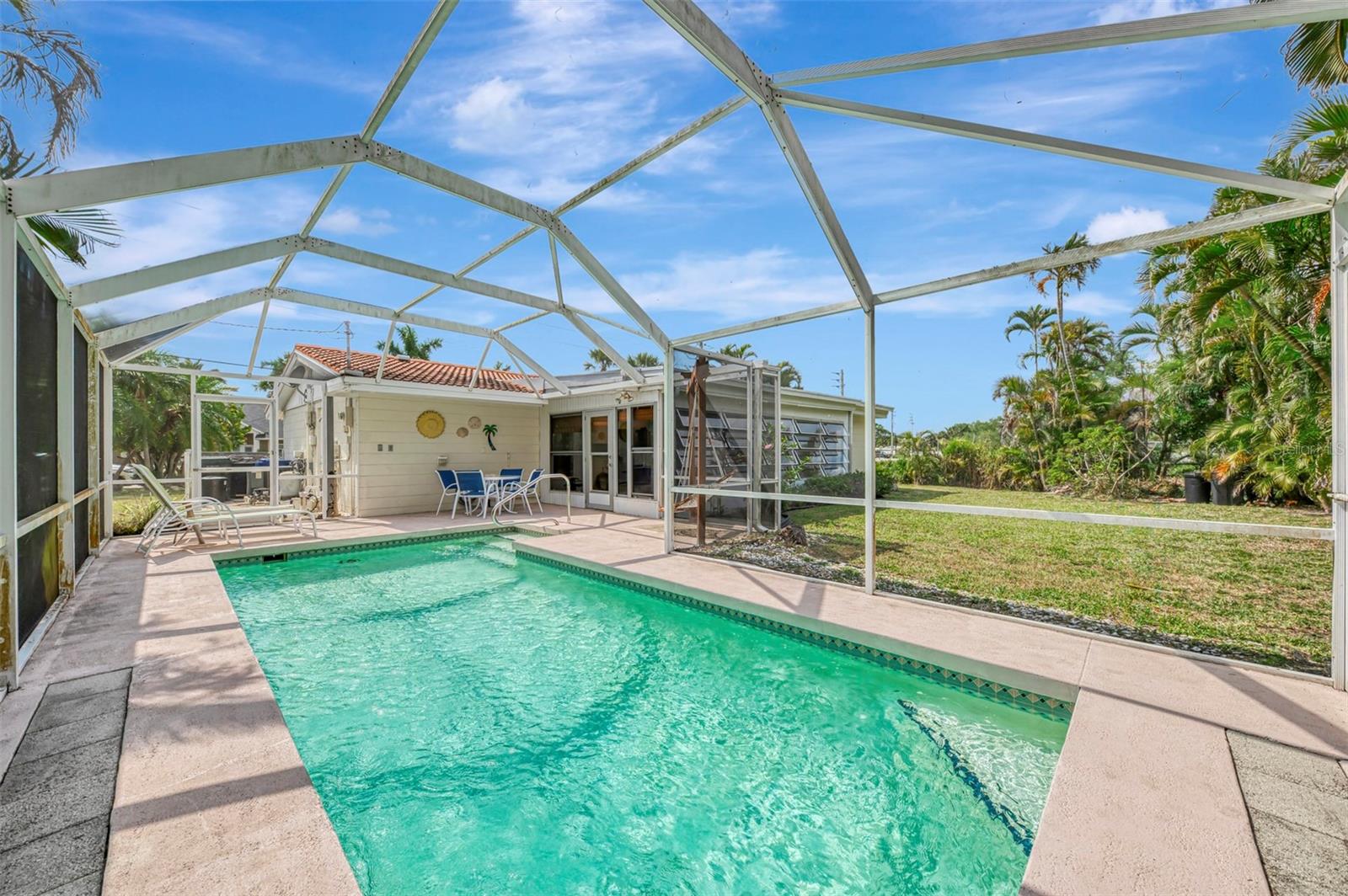 LYONS BAY - Residential