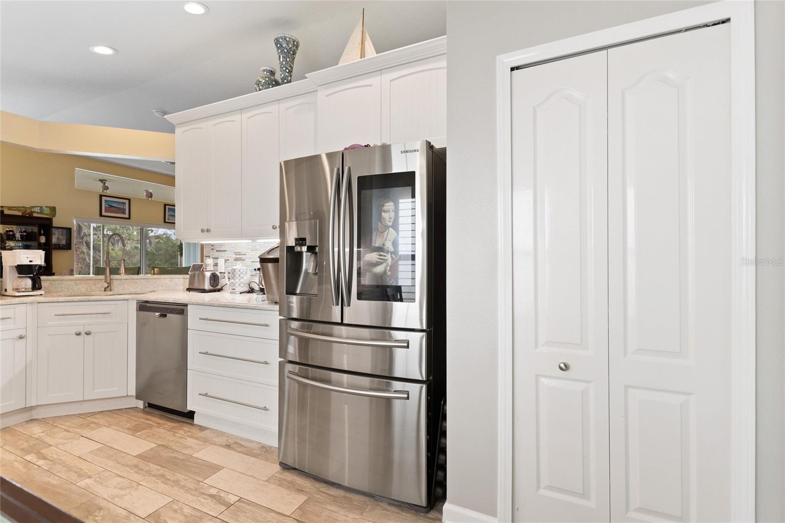 LEXINGTON OAKS - Residential