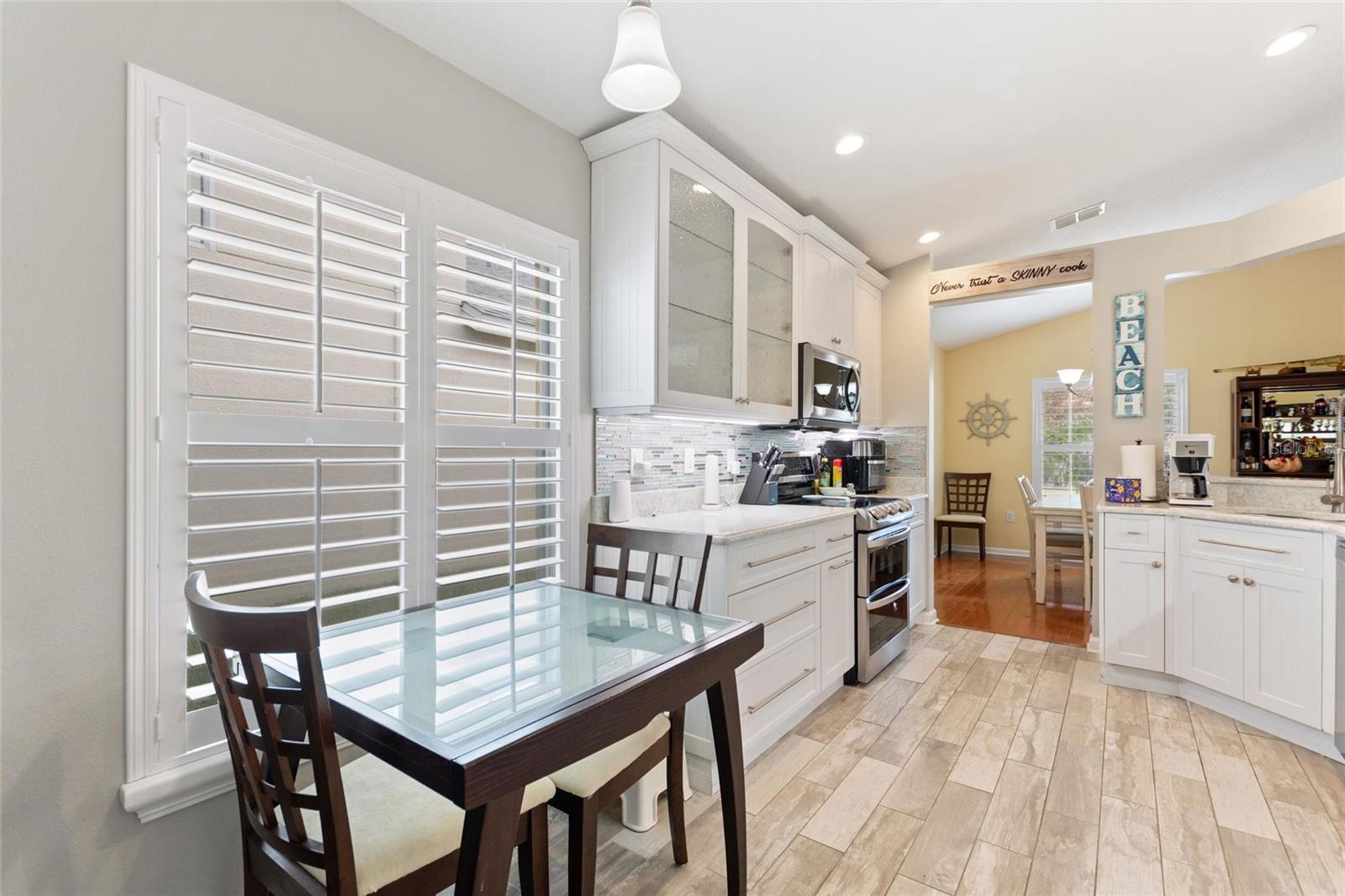 LEXINGTON OAKS - Residential