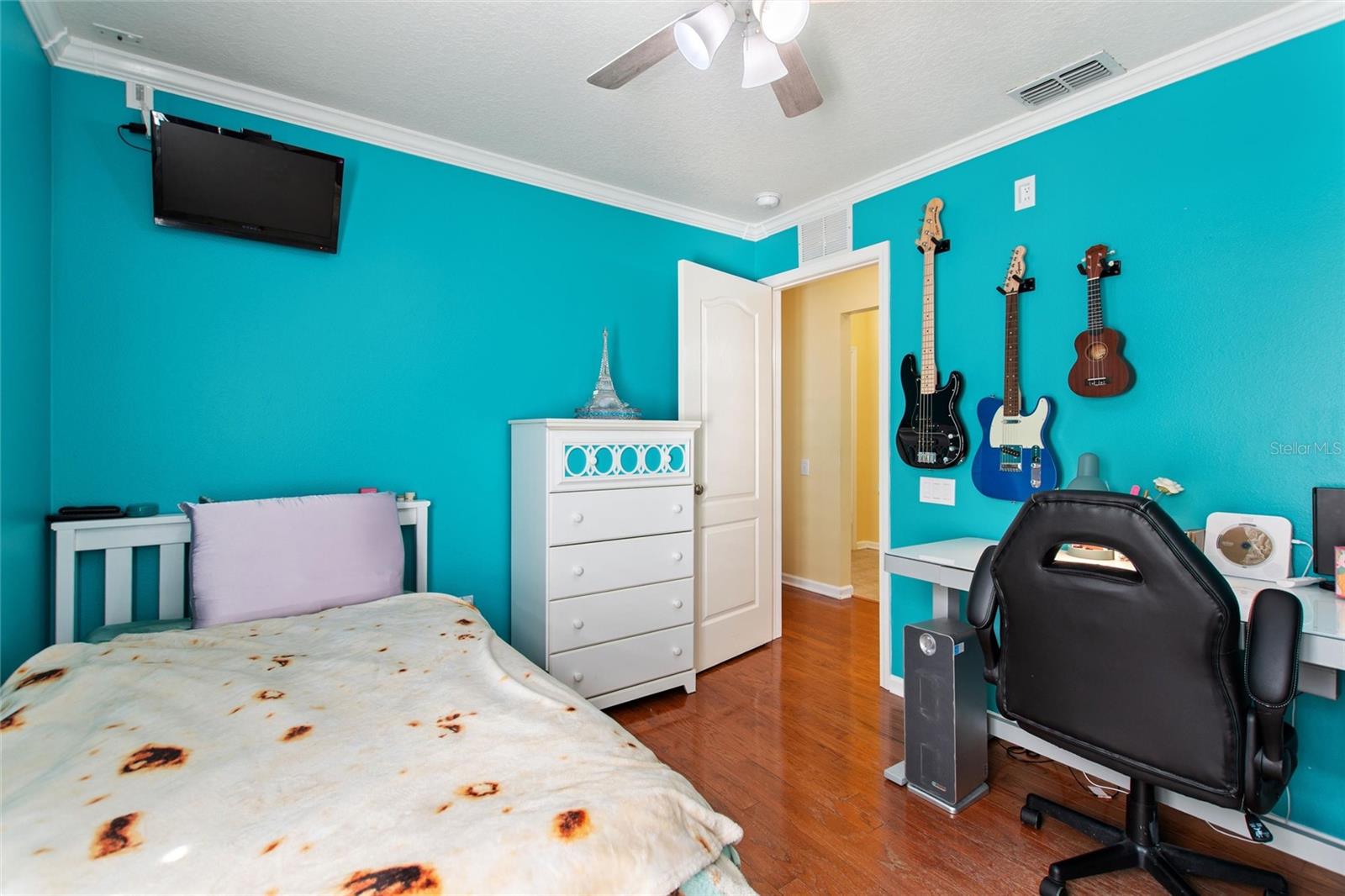 LEXINGTON OAKS - Residential