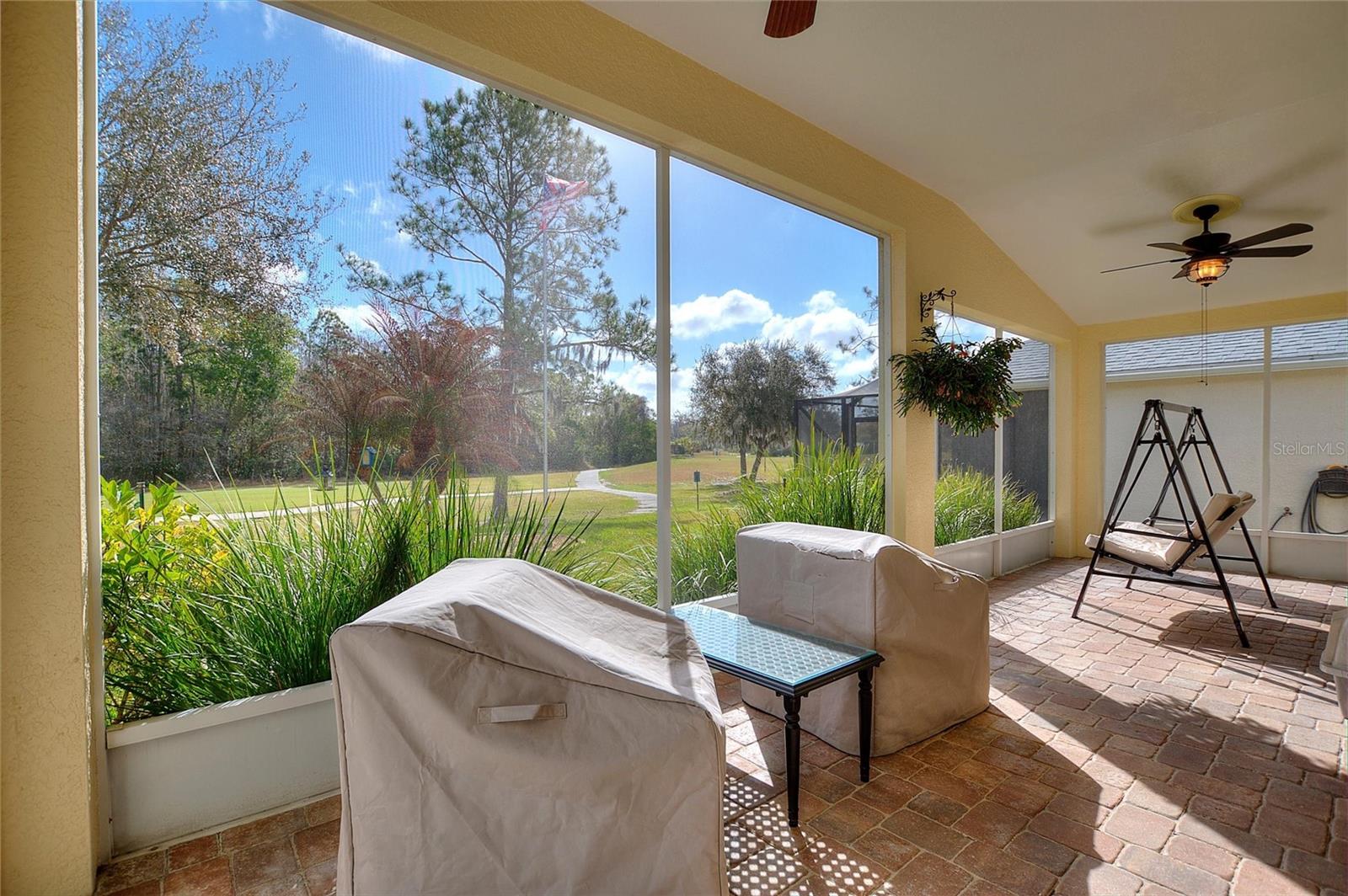 LEXINGTON OAKS - Residential