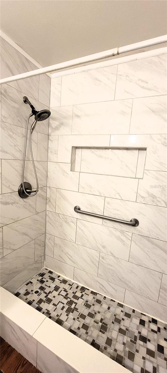 BELLE OAK VILLAS - Residential