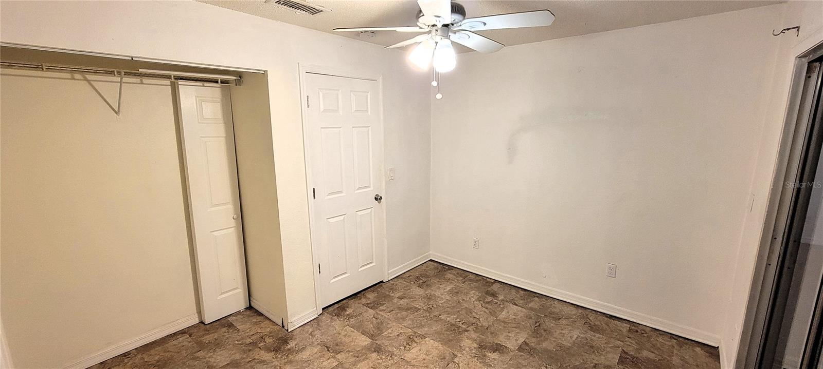 BELLE OAK VILLAS - Residential