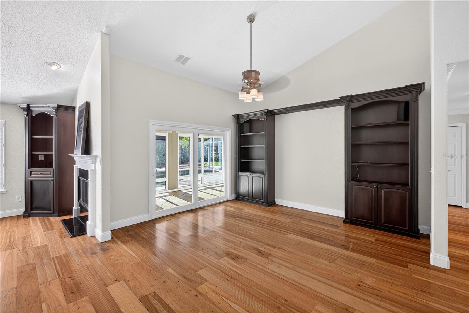 TALL TREES - Residential