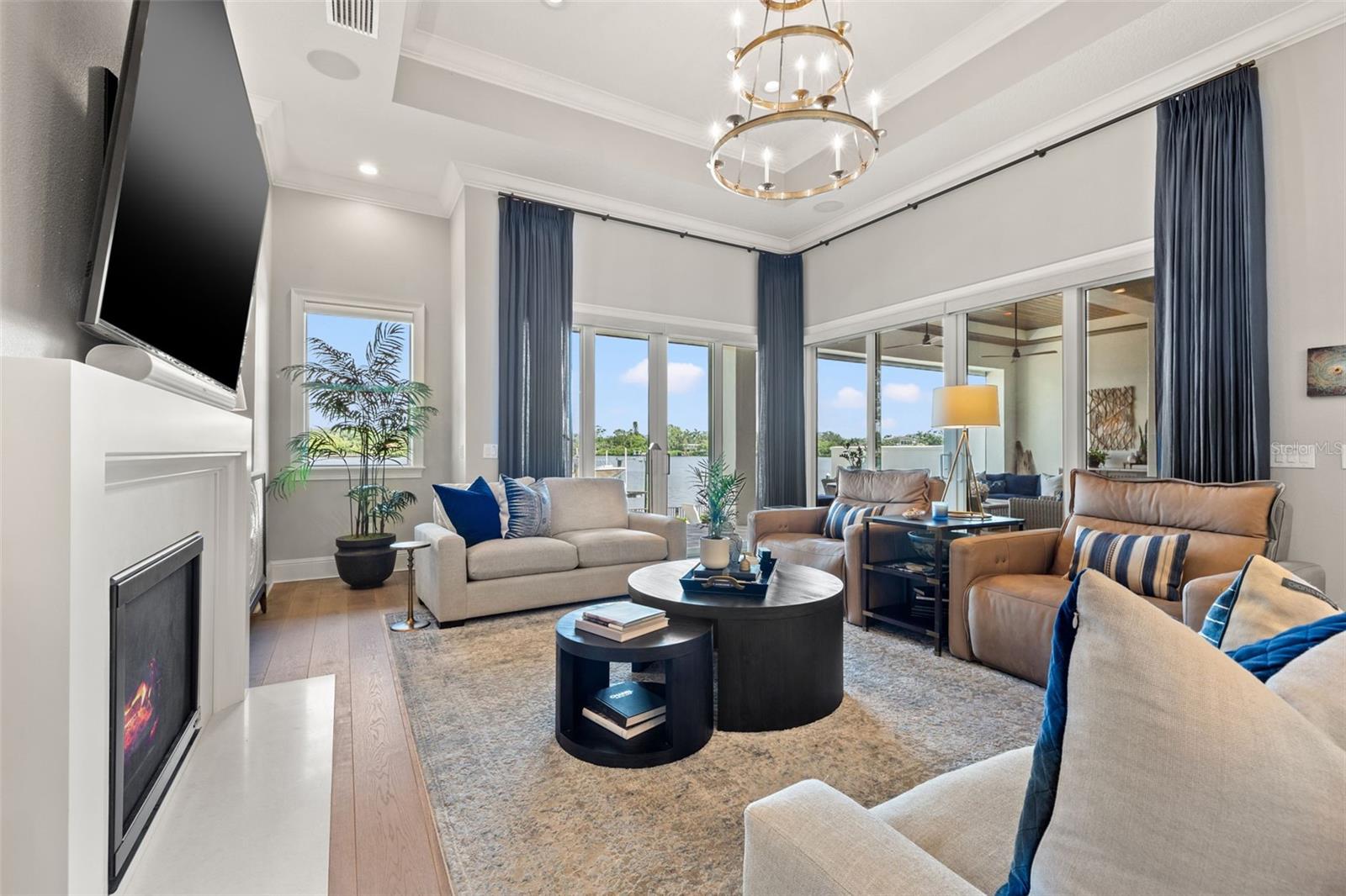 SNELL ISLE SHORES - Residential