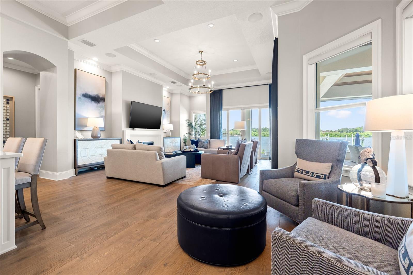 SNELL ISLE SHORES - Residential