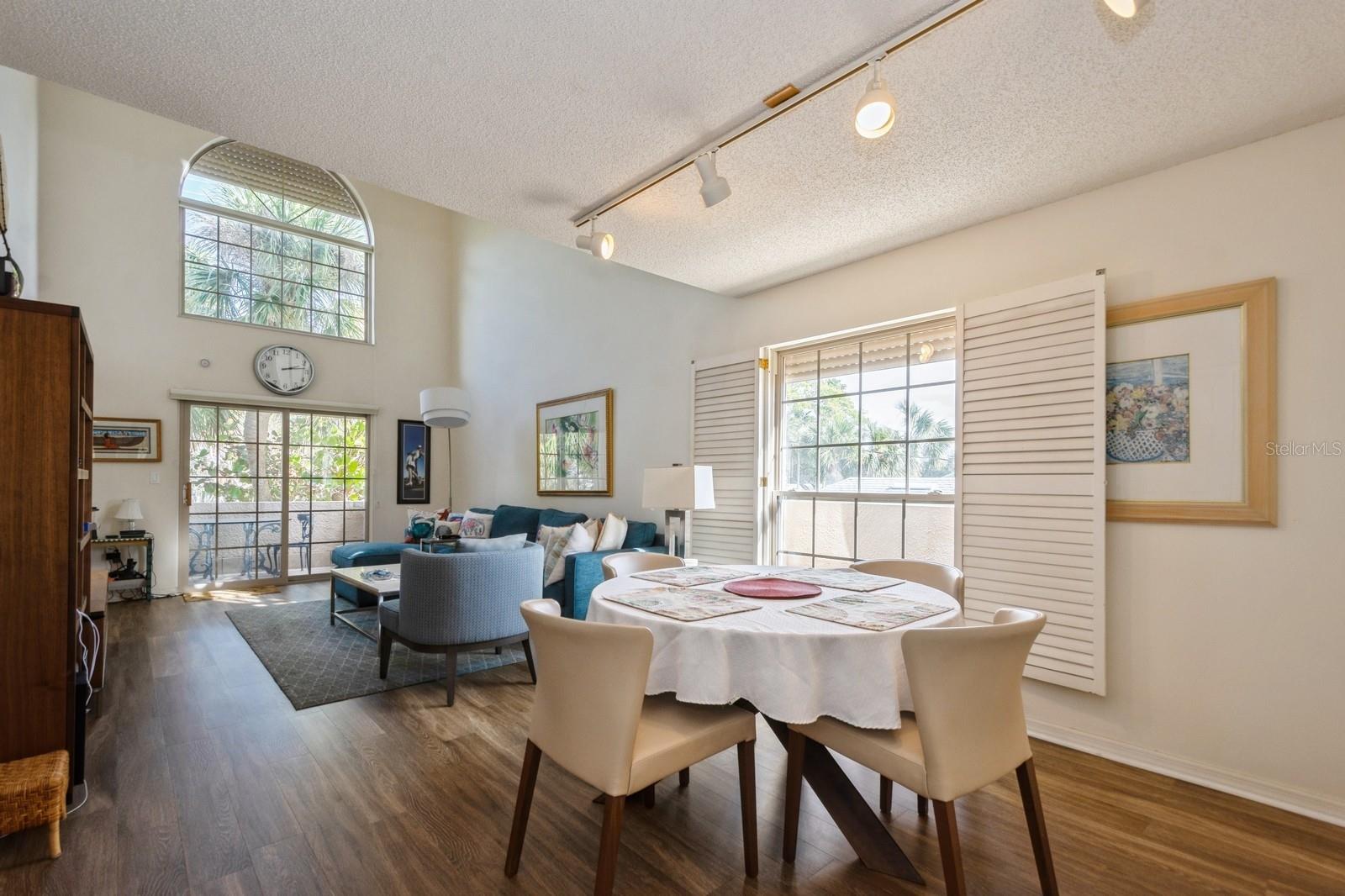 COQUILLE - Residential Lease