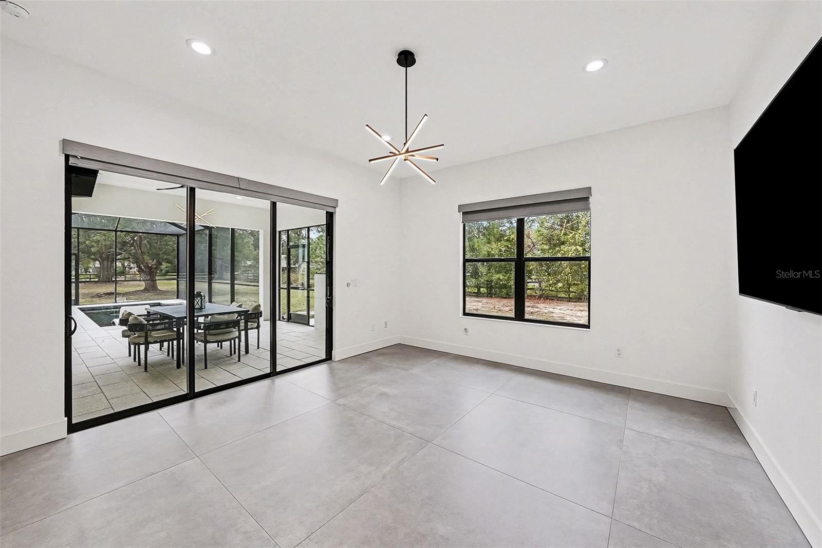 MEADOWBROOK ESTATES - Residential