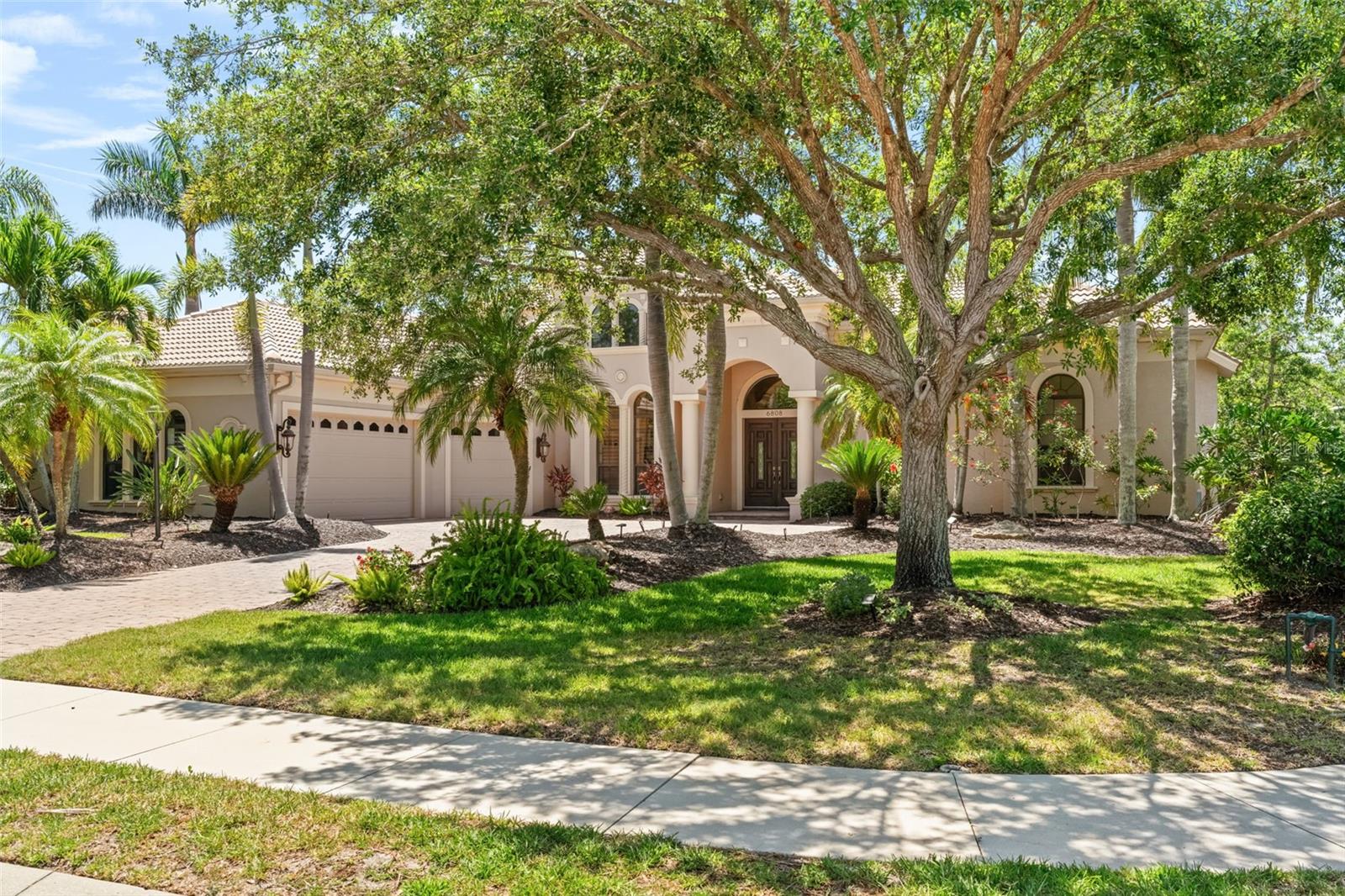 6808 BELMONT COURT