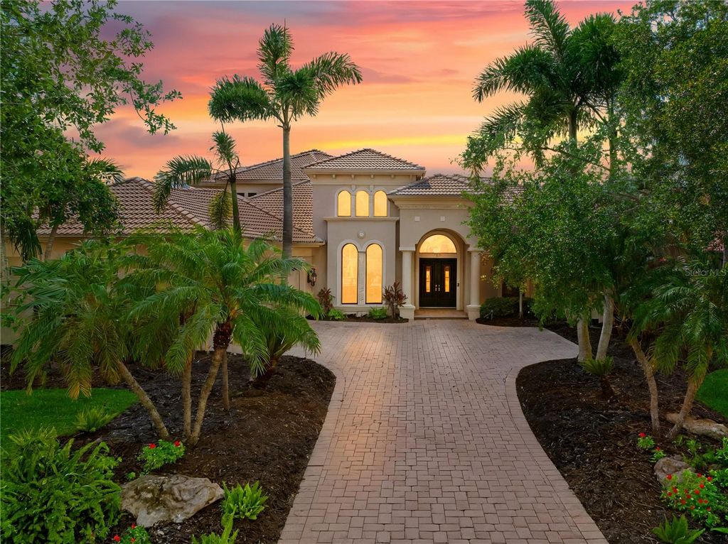 Photo of 6808 Belmont Court, Lakewood Ranch, FL 34202 (MLS # A4653366)