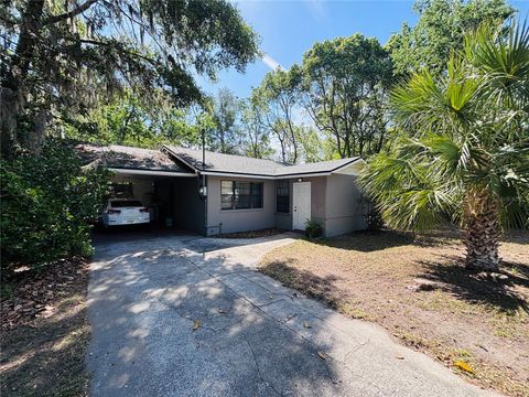 Photo of 3137 NW 6th Street, Gainesville, FL 32609 (MLS # GC539640)