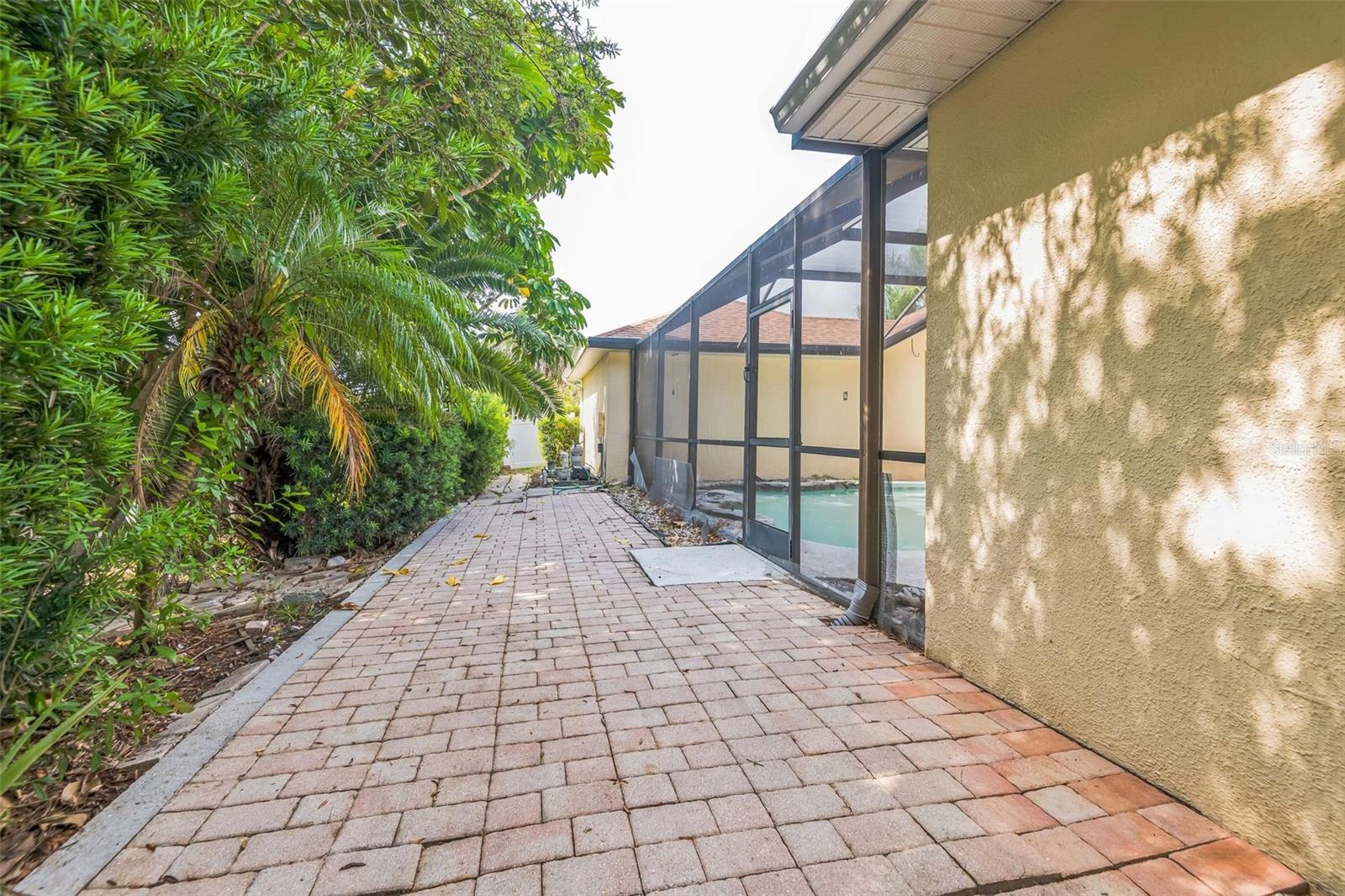 SUNTREE BAY - Residential