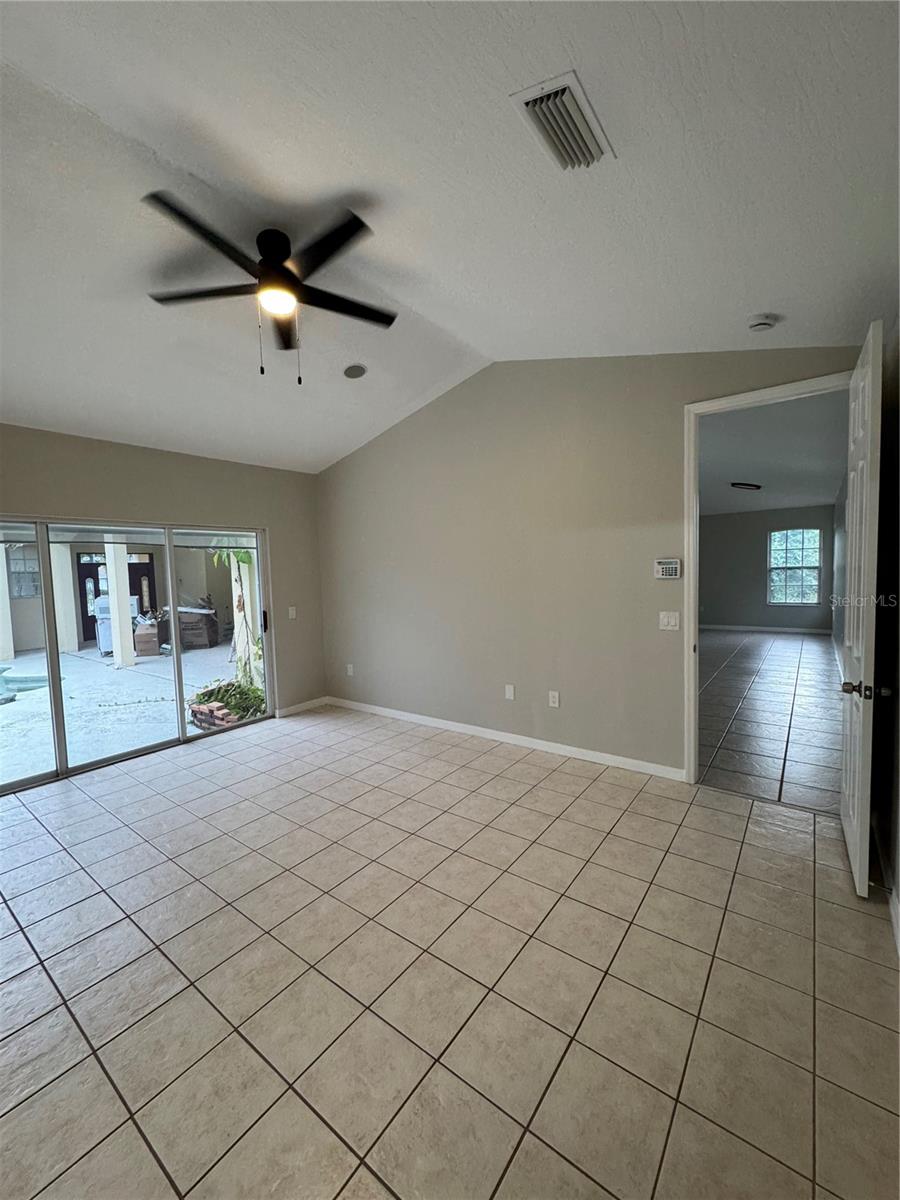 SUNTREE BAY - Residential