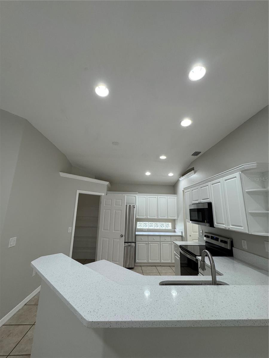 SUNTREE BAY - Residential