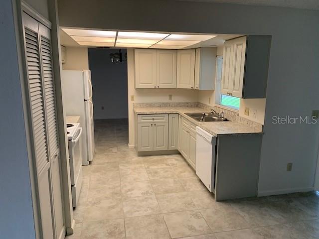 KINGSWAY OAKS PH 1 - Residential Lease