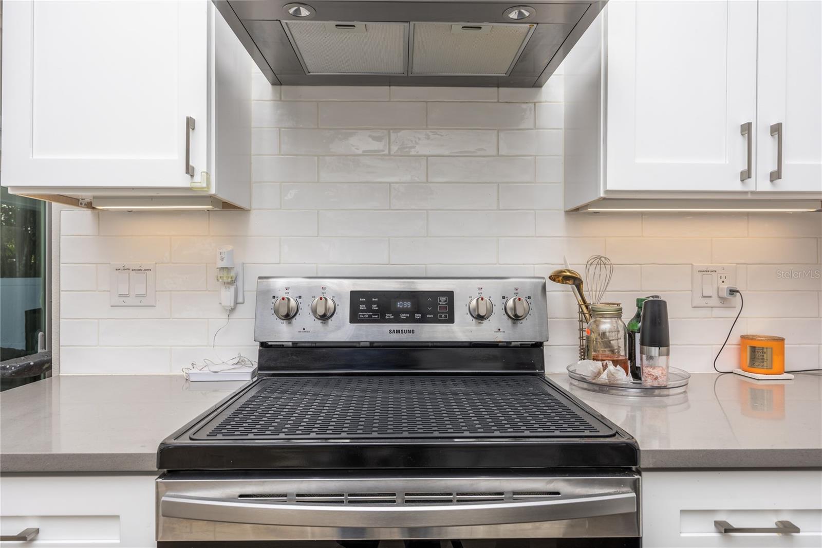 CEDAR WOODS - Residential