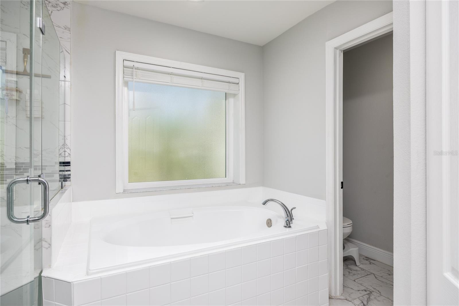 CEDAR WOODS - Residential