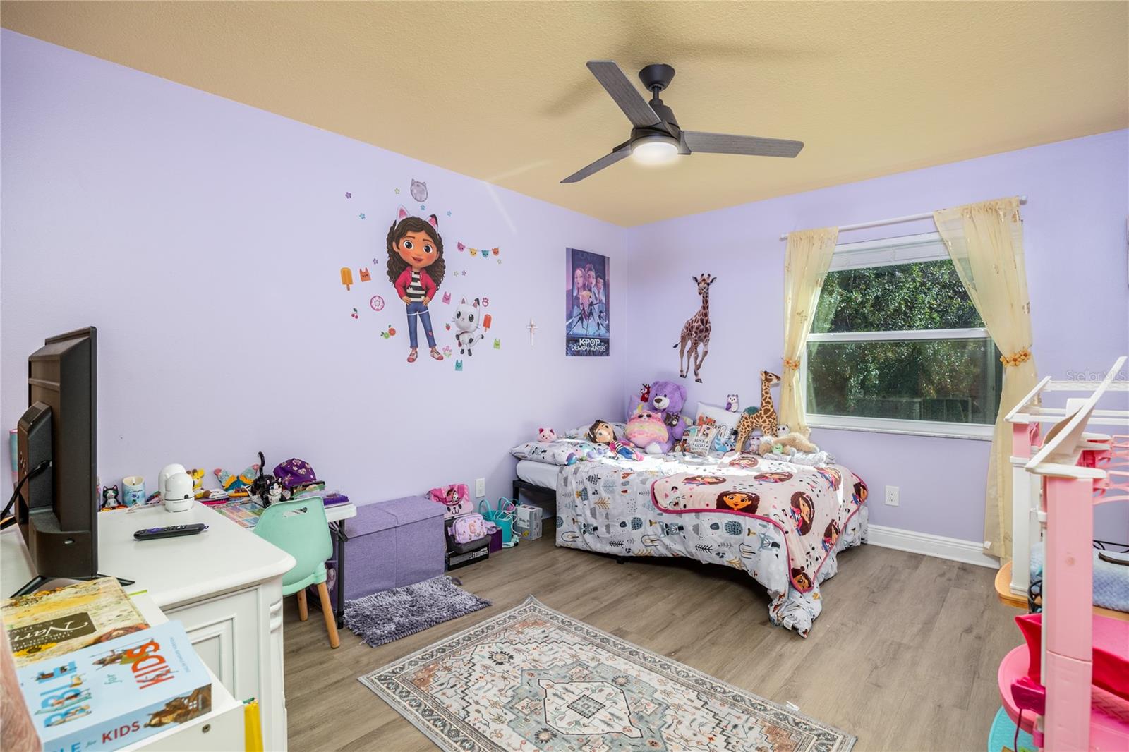 CEDAR WOODS - Residential