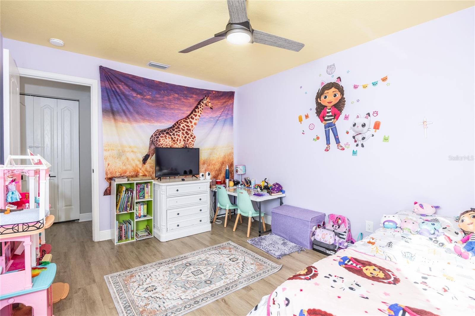 CEDAR WOODS - Residential