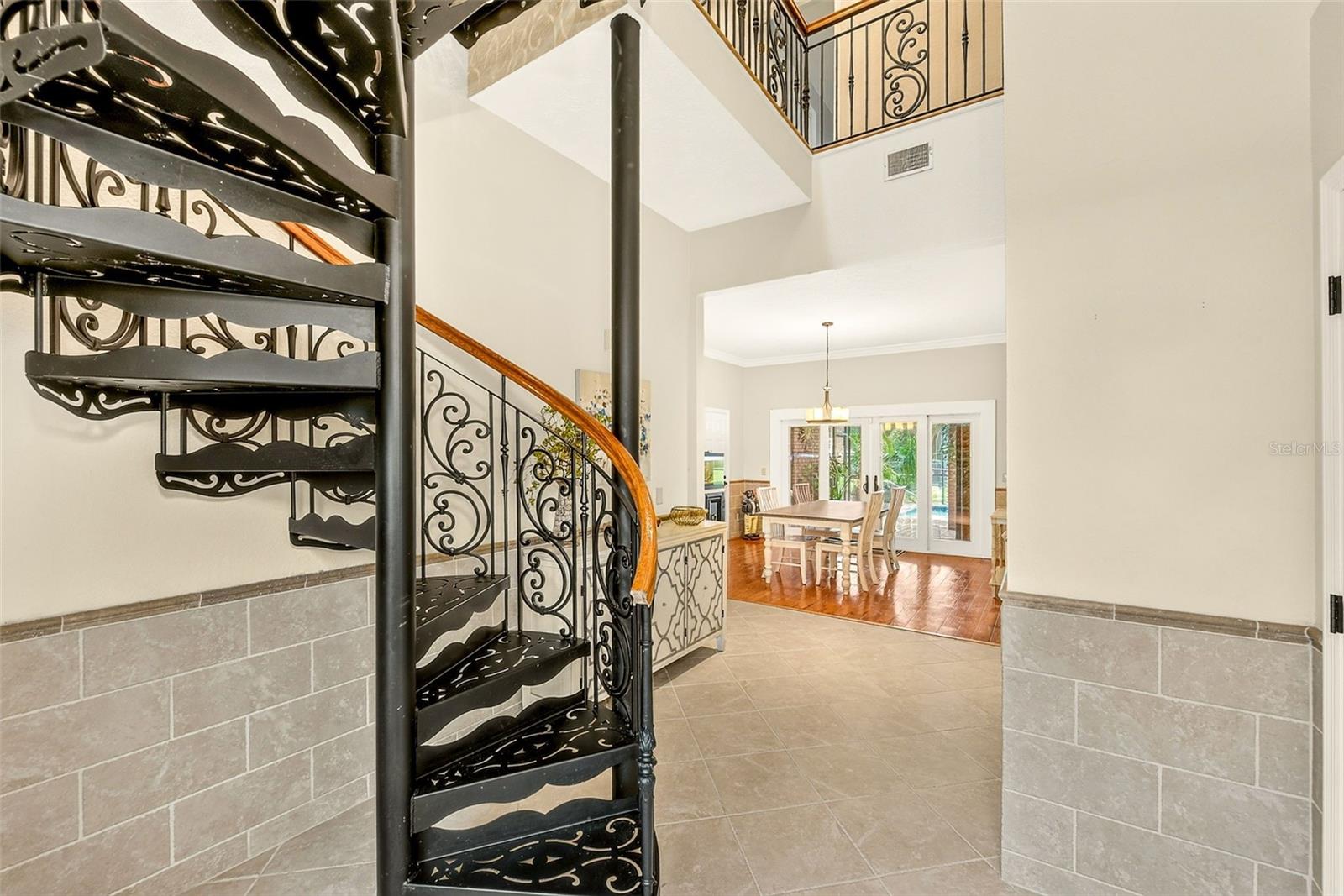 807 CENTERBROOK DRIVE