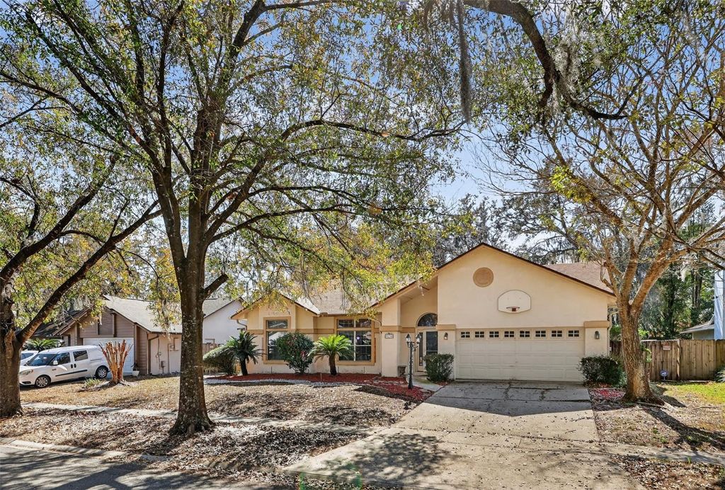 Photo of 3236 Paisley Circle, Orlando, FL 32817 (MLS # O6373912)