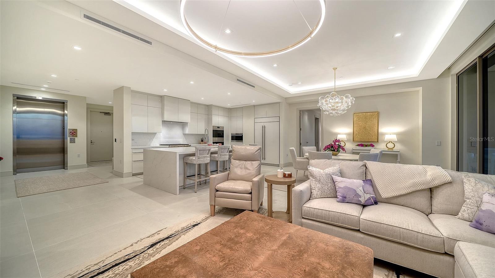 1581 GULF OF MEXICO DRIVE 406