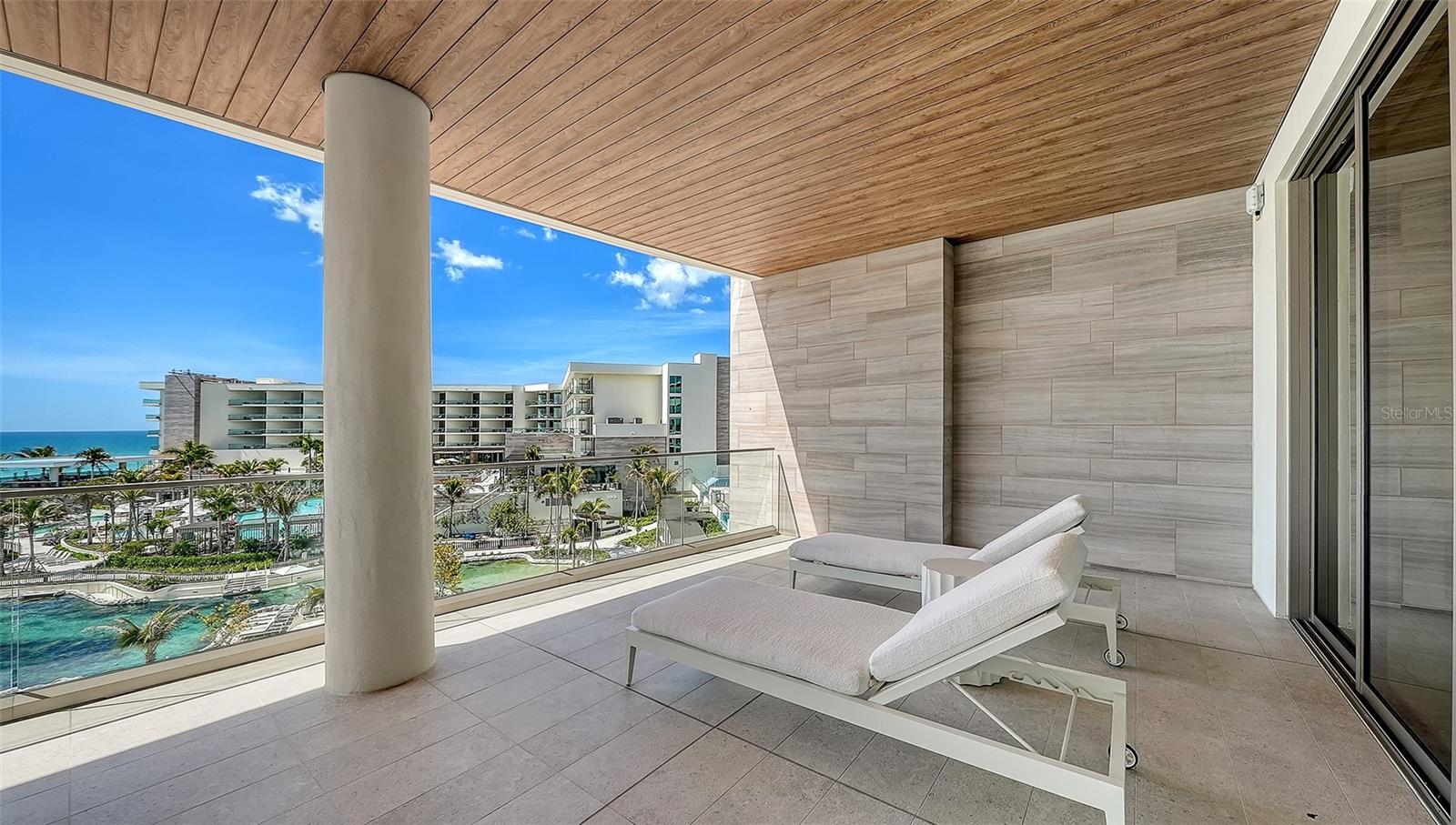 CONDOMINIUM RESIDENCES AT LONGBOAT KEY - Residential