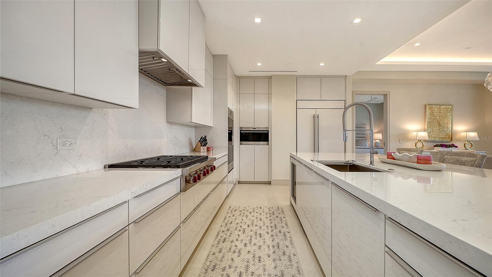 CONDOMINIUM RESIDENCES AT LONGBOAT KEY - Residential