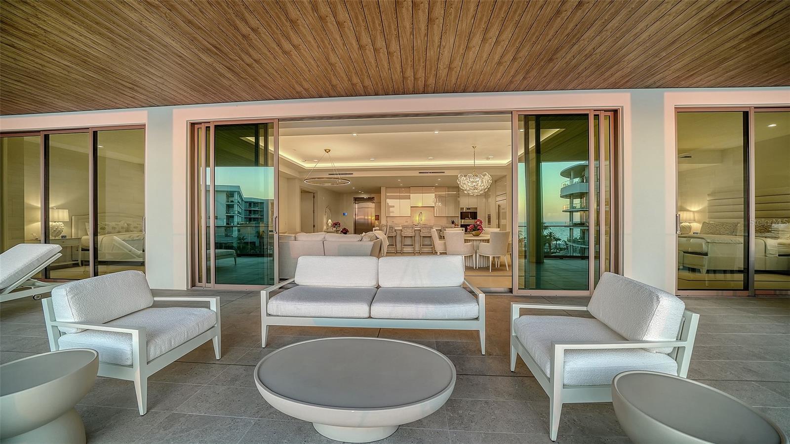 CONDOMINIUM RESIDENCES AT LONGBOAT KEY - Residential