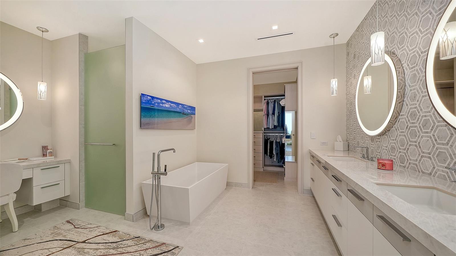 CONDOMINIUM RESIDENCES AT LONGBOAT KEY - Residential