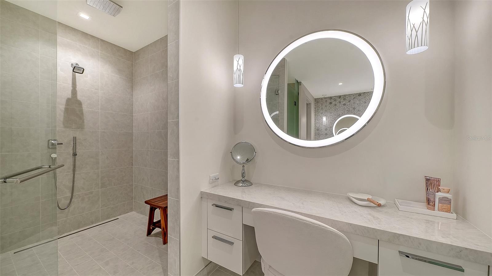 CONDOMINIUM RESIDENCES AT LONGBOAT KEY - Residential