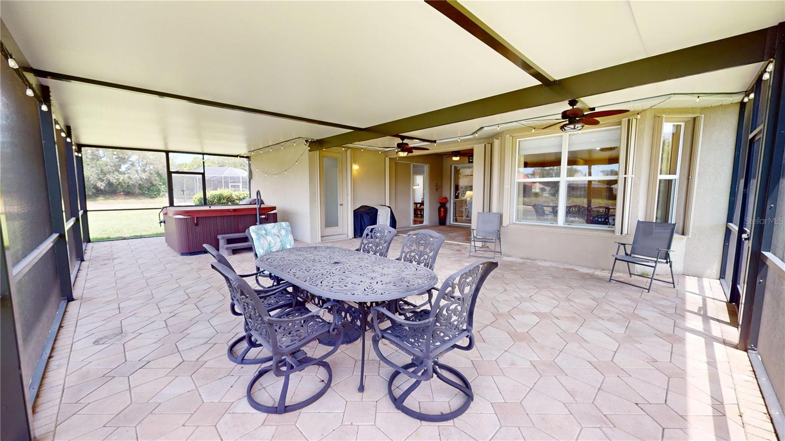 STONEYBROOK AT VENICE - Residential